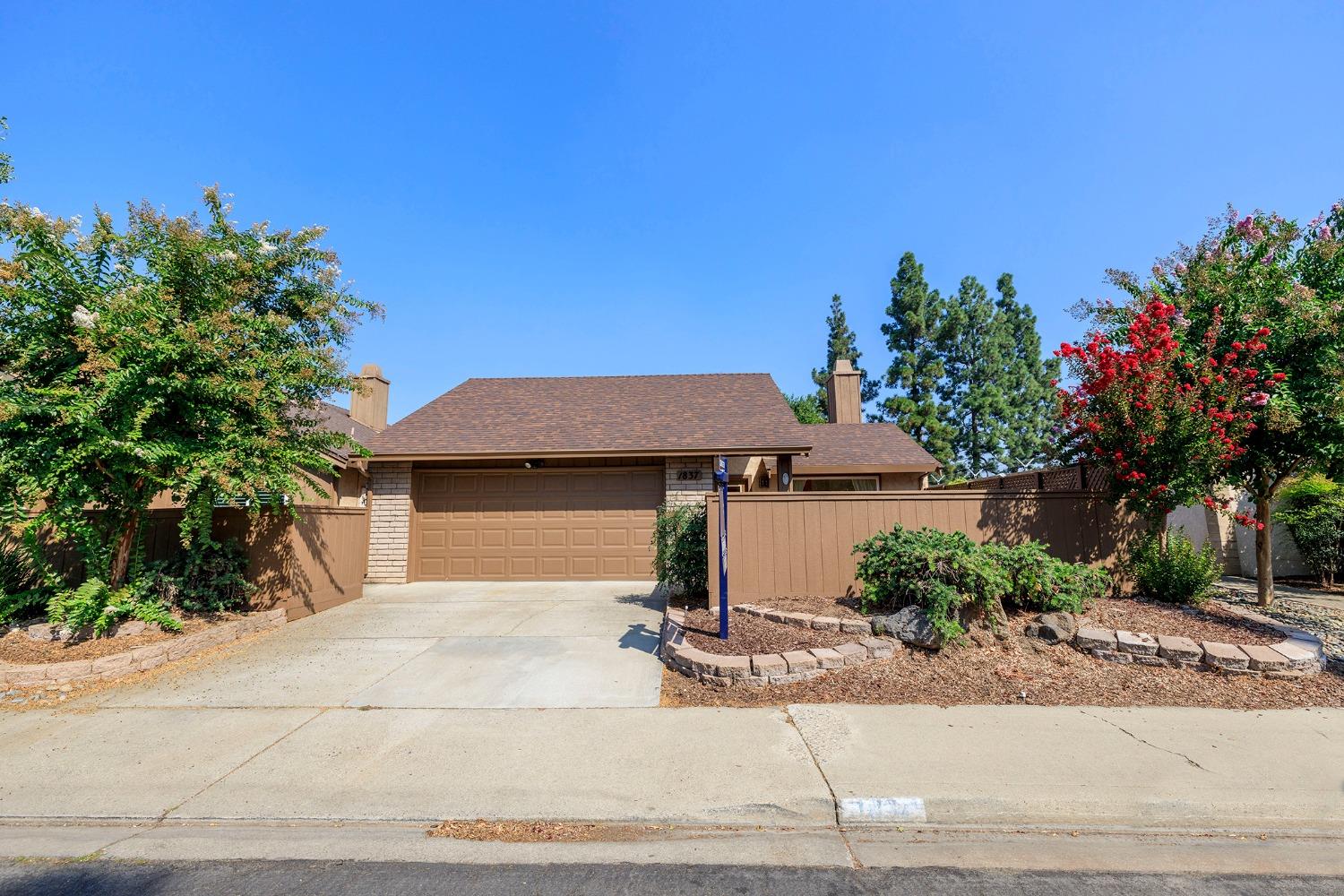 Detail Gallery Image 1 of 1 For 1837 Laurel Oak Dr, Modesto,  CA 95354 - 2 Beds | 2 Baths