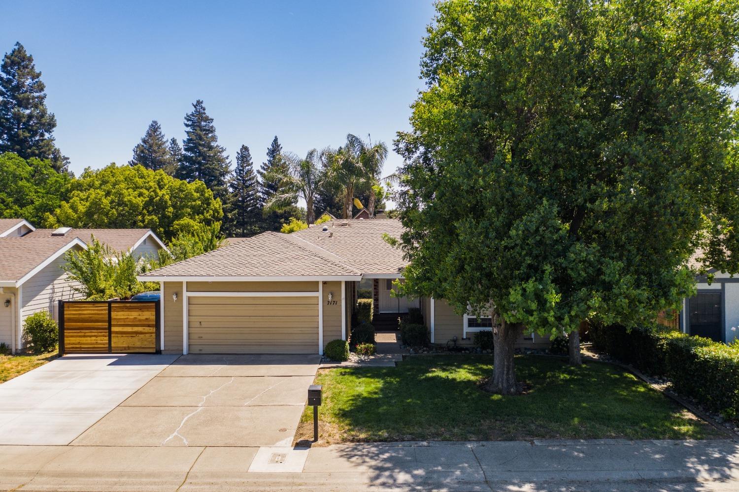 Photo of 7171 Havenside Dr in Sacramento, CA