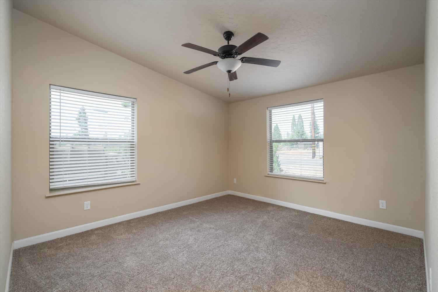 Detail Gallery Image 23 of 36 For 1692 Mulberry Ln, Paradise,  CA 95969 - 3 Beds | 2 Baths