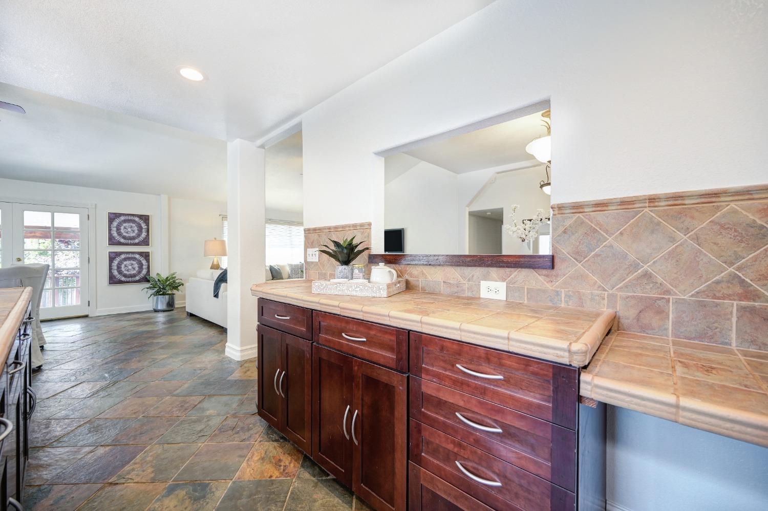 Kifisia Way, Fair Oaks, California image 21