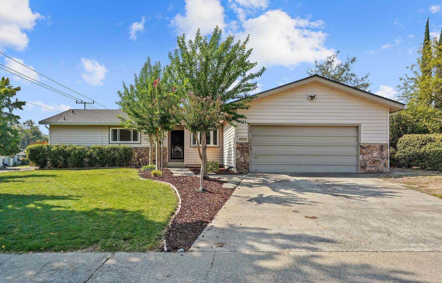 Photo of 2880 Midas Ct in Rocklin, CA