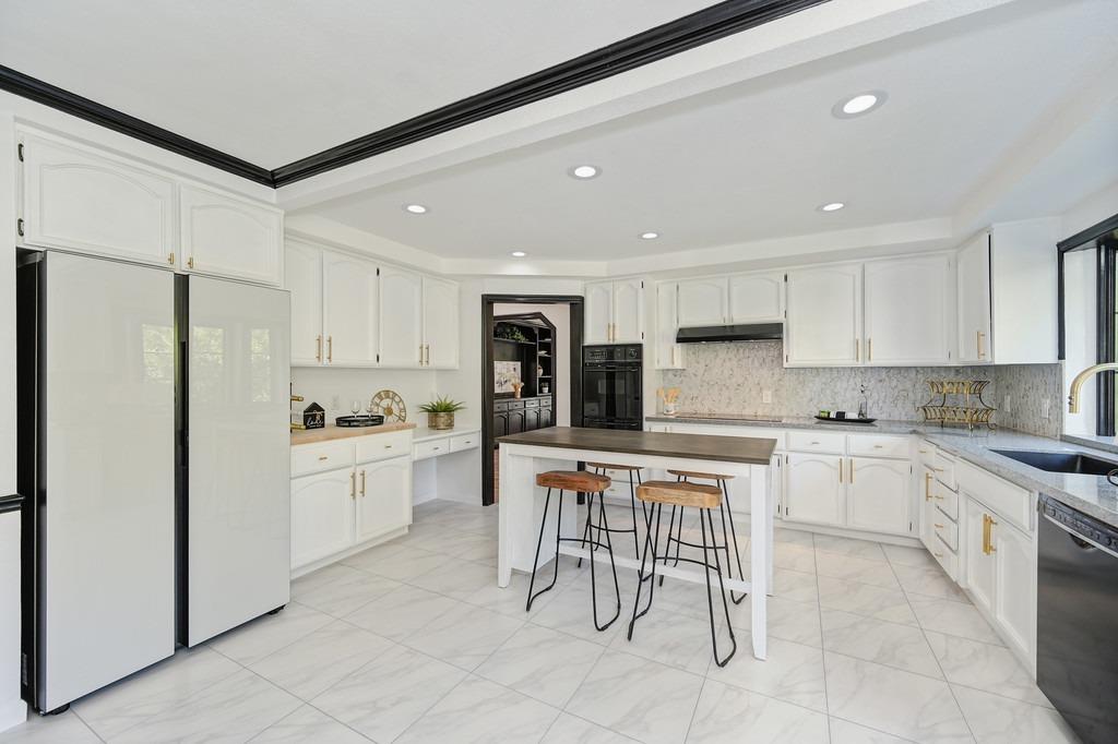 Ridgeglen Way, Fair Oaks, California image 37