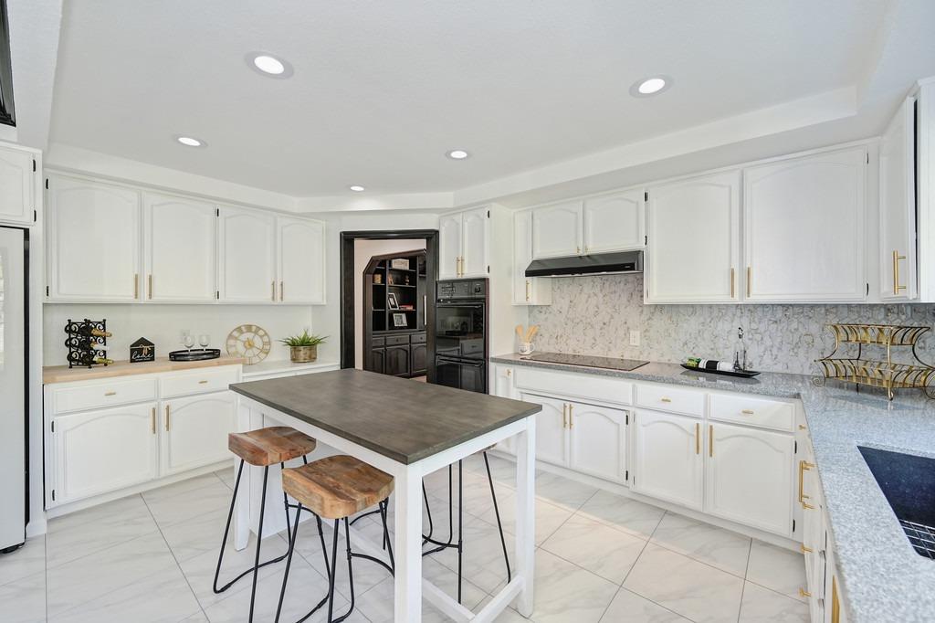Ridgeglen Way, Fair Oaks, California image 41