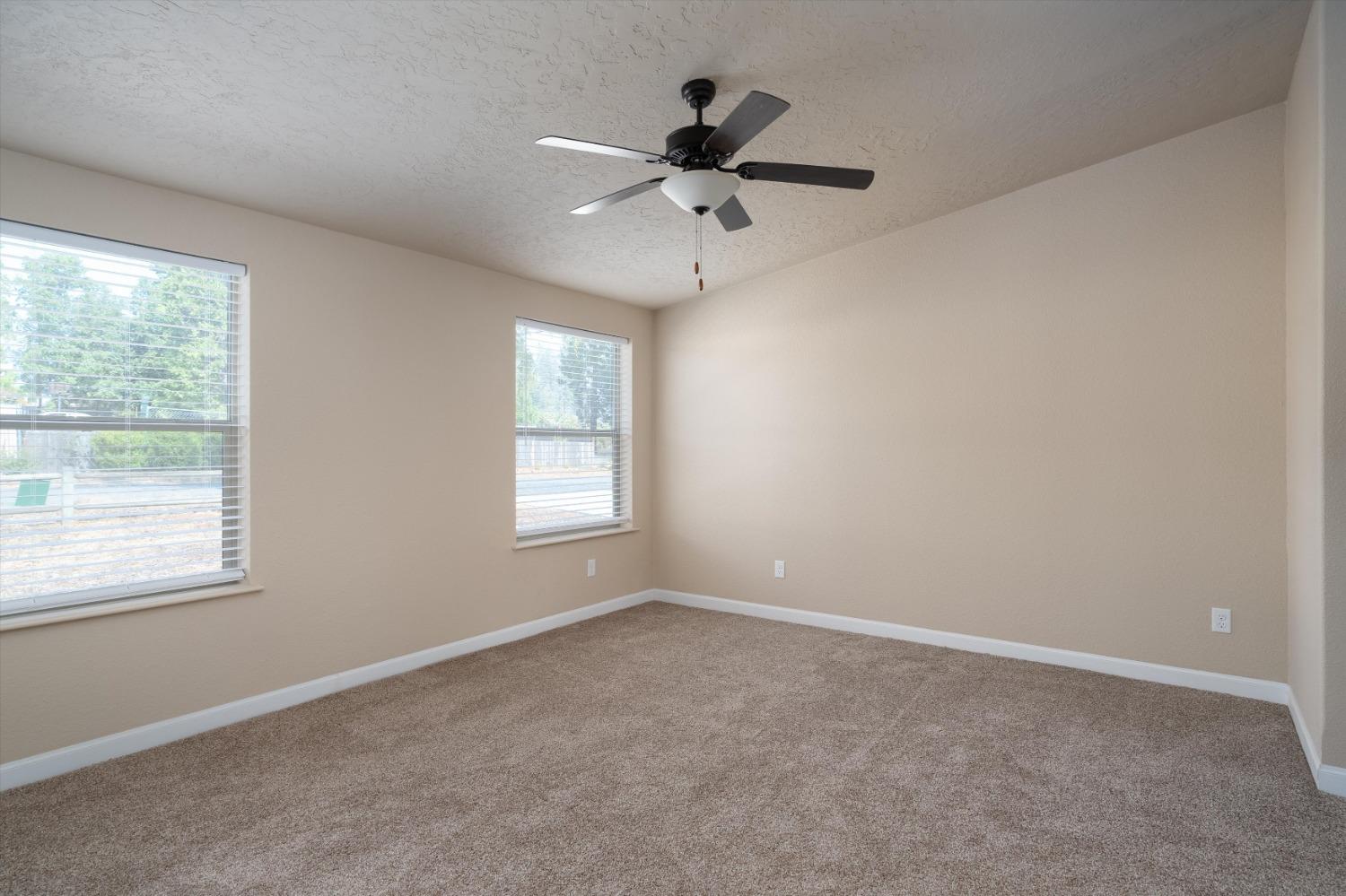 Detail Gallery Image 15 of 36 For 1692 Mulberry Ln, Paradise,  CA 95969 - 3 Beds | 2 Baths