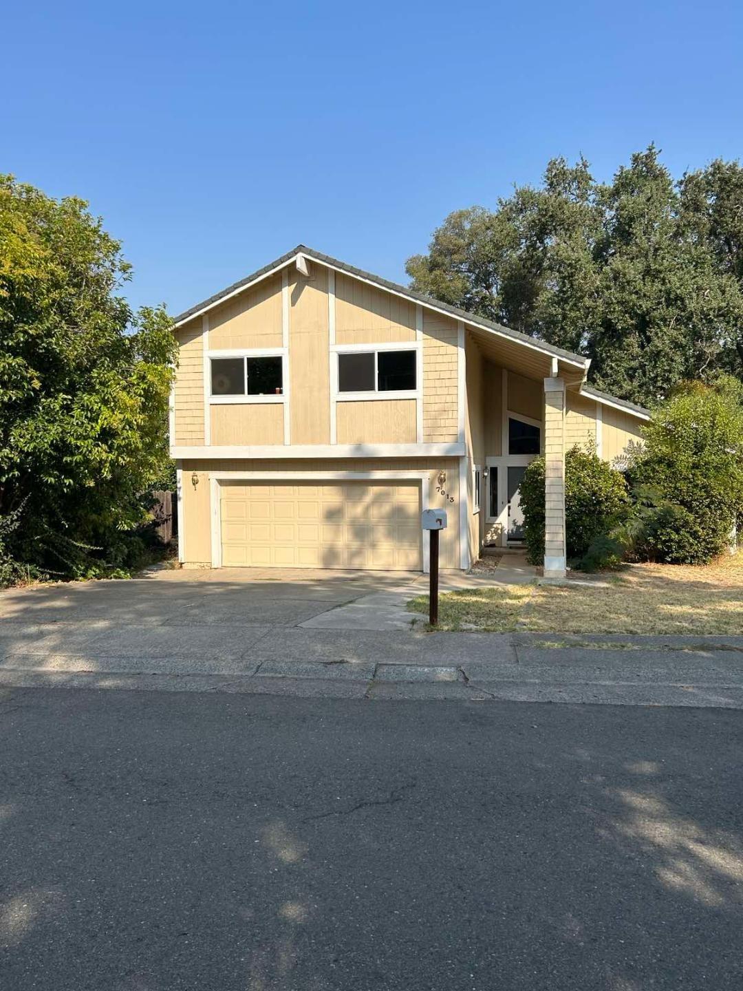 Photo of 7013 Enright Dr in Citrus Heights, CA