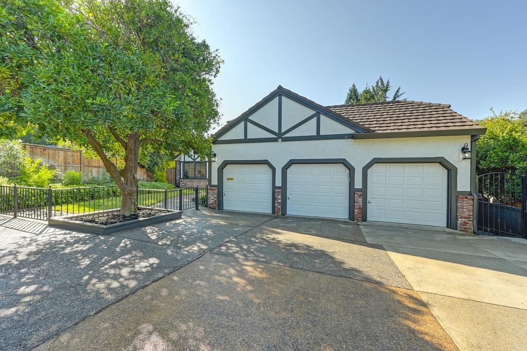 Ridgeglen Way, Fair Oaks, California image 15