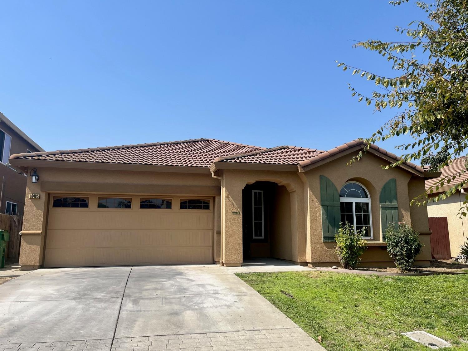 Photo of 10485 Albert Dr in Stockton, CA