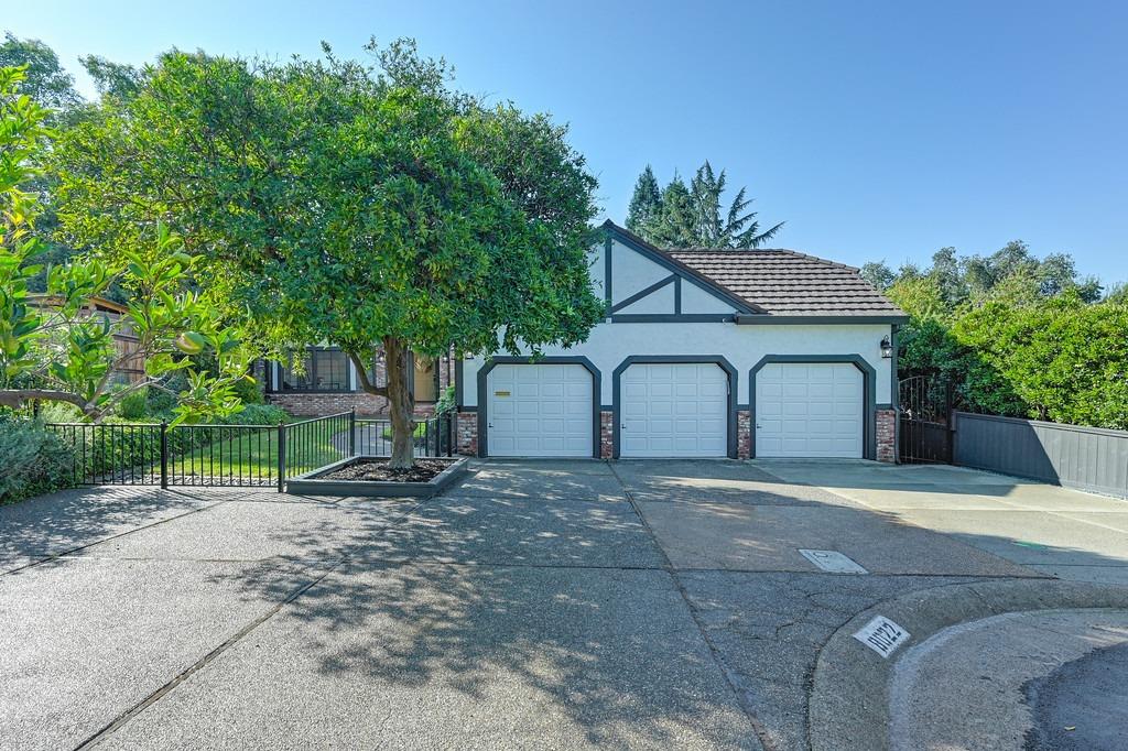 Ridgeglen Way, Fair Oaks, California image 4