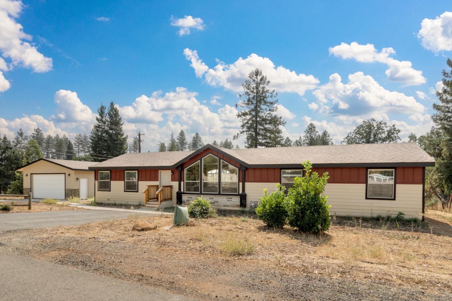 Detail Gallery Image 6 of 36 For 1692 Mulberry Ln, Paradise,  CA 95969 - 3 Beds | 2 Baths