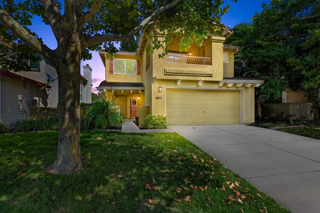 Photo of 2807 Catalina Dr in Rocklin, CA