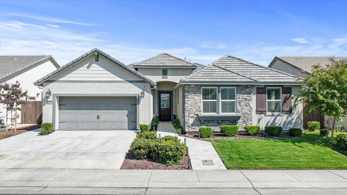 Photo of 10930 Commodore Ln in Stockton, CA