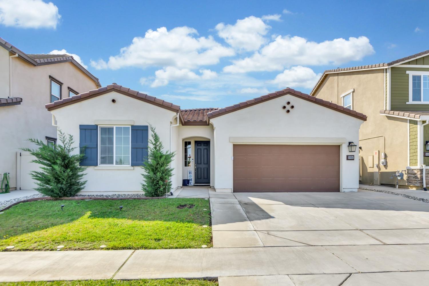 Photo of 8804 Upbeat Wy in Elk Grove, CA