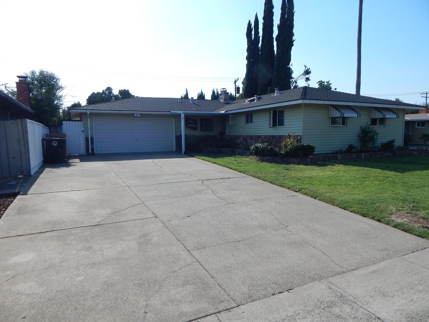 Photo of 2800 Paseo Dr in Rancho Cordova, CA