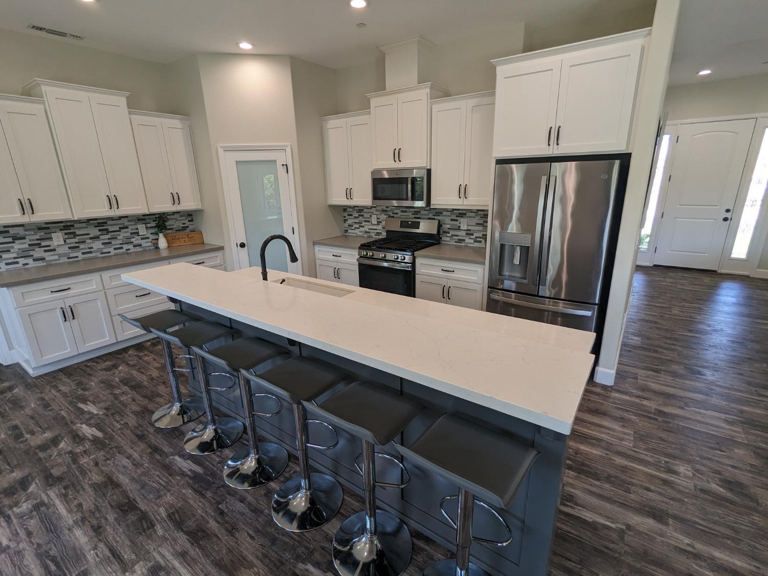 Detail Gallery Image 14 of 55 For 20 Morrell Cir, Oroville,  CA 95966 - 3 Beds | 2/1 Baths