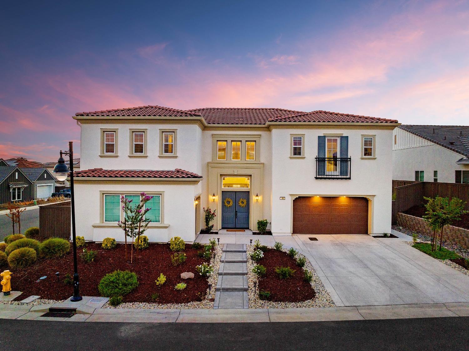 Photo of 901 Fallen Timber Ct in Rocklin, CA