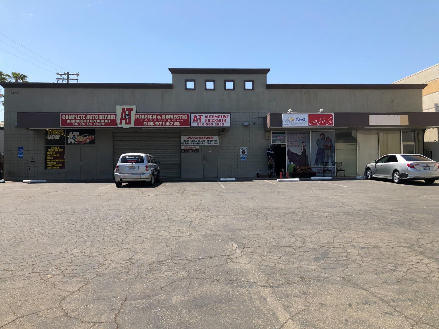 Photo of 2847 Walnut Ave in Carmichael, CA