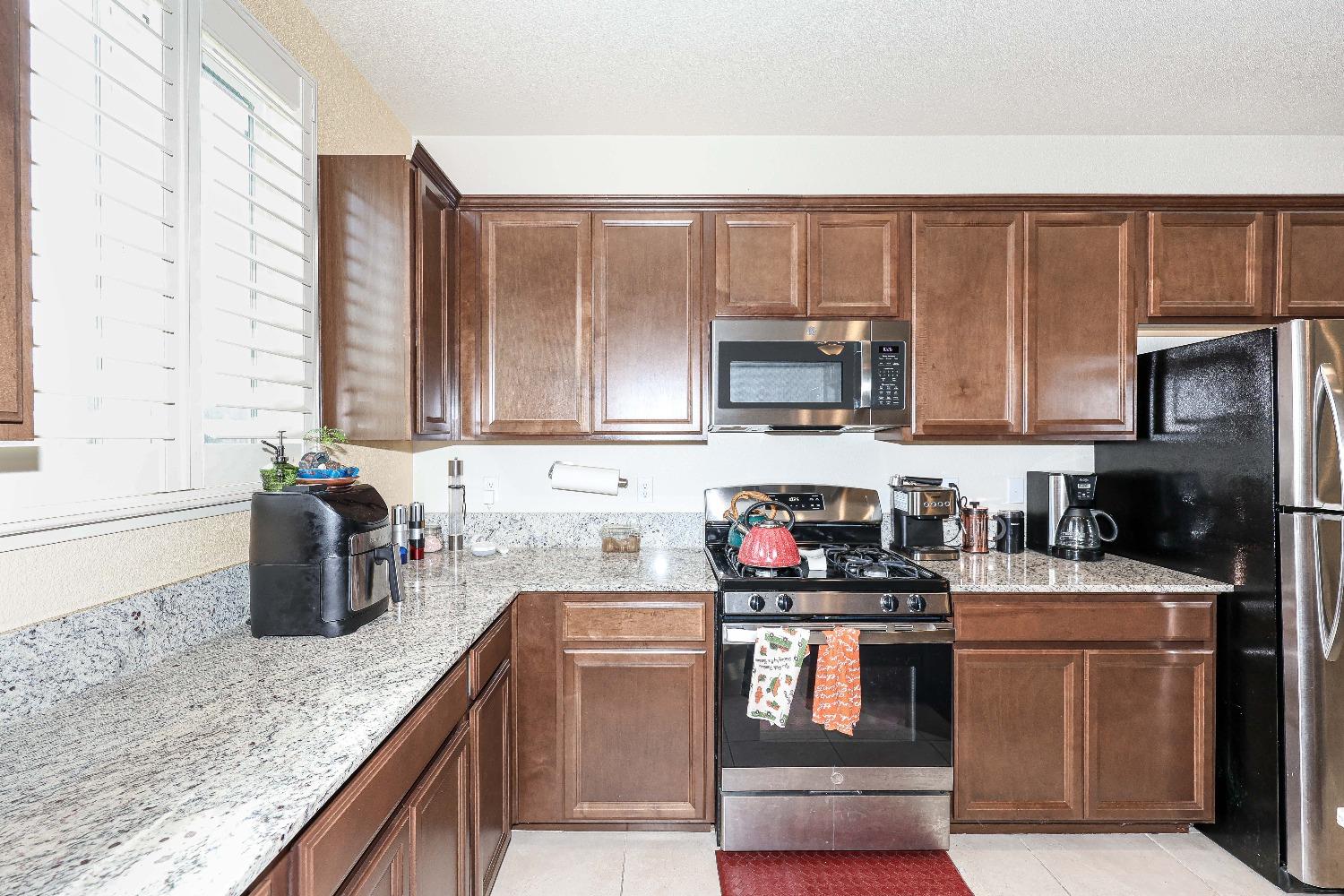 Detail Gallery Image 13 of 41 For 4416 Lindsey Ln, Merced,  CA 95348 - 3 Beds | 2 Baths