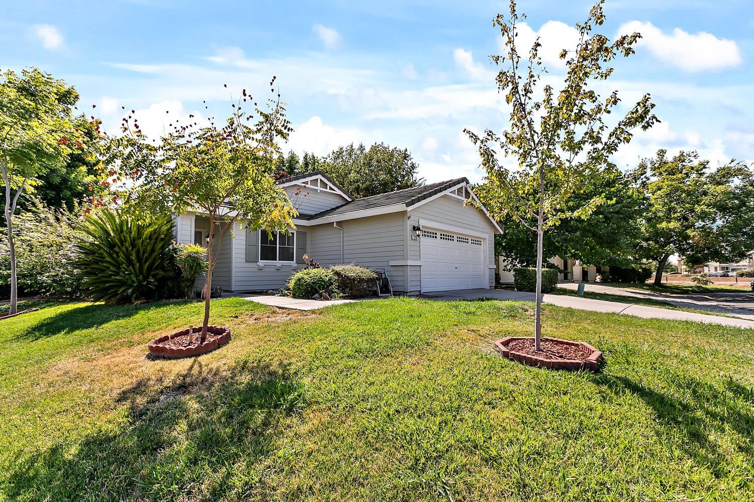 Photo of 29 Southbury Ct in Sacramento, CA