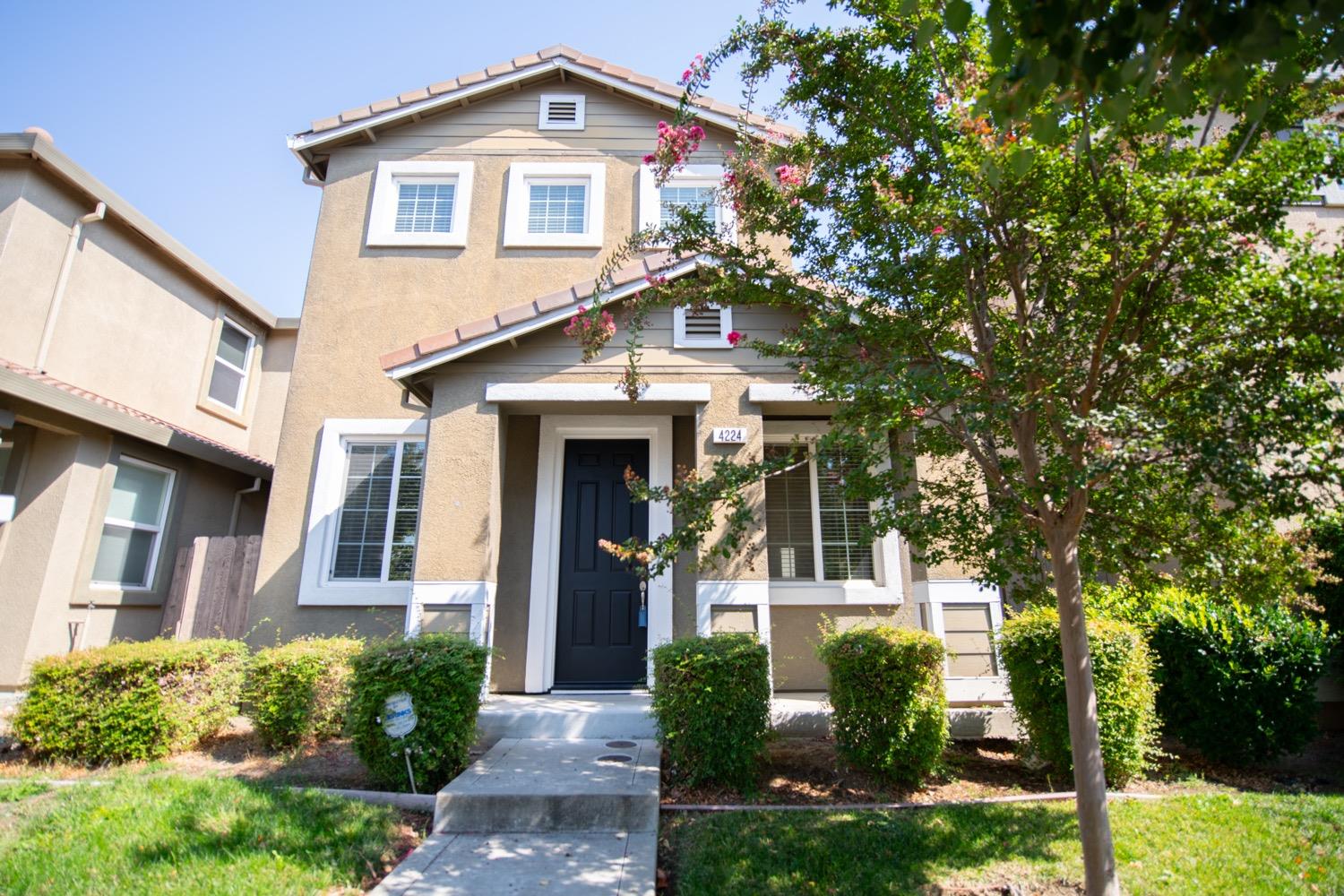 Photo of 4224 Natomas Central Dr in Sacramento, CA