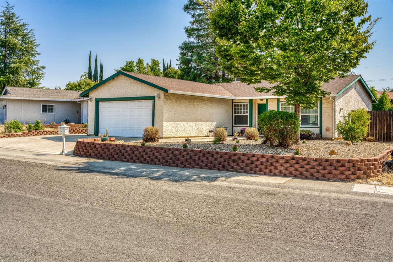 Photo of 7506 Verdugo Wy in Sacramento, CA