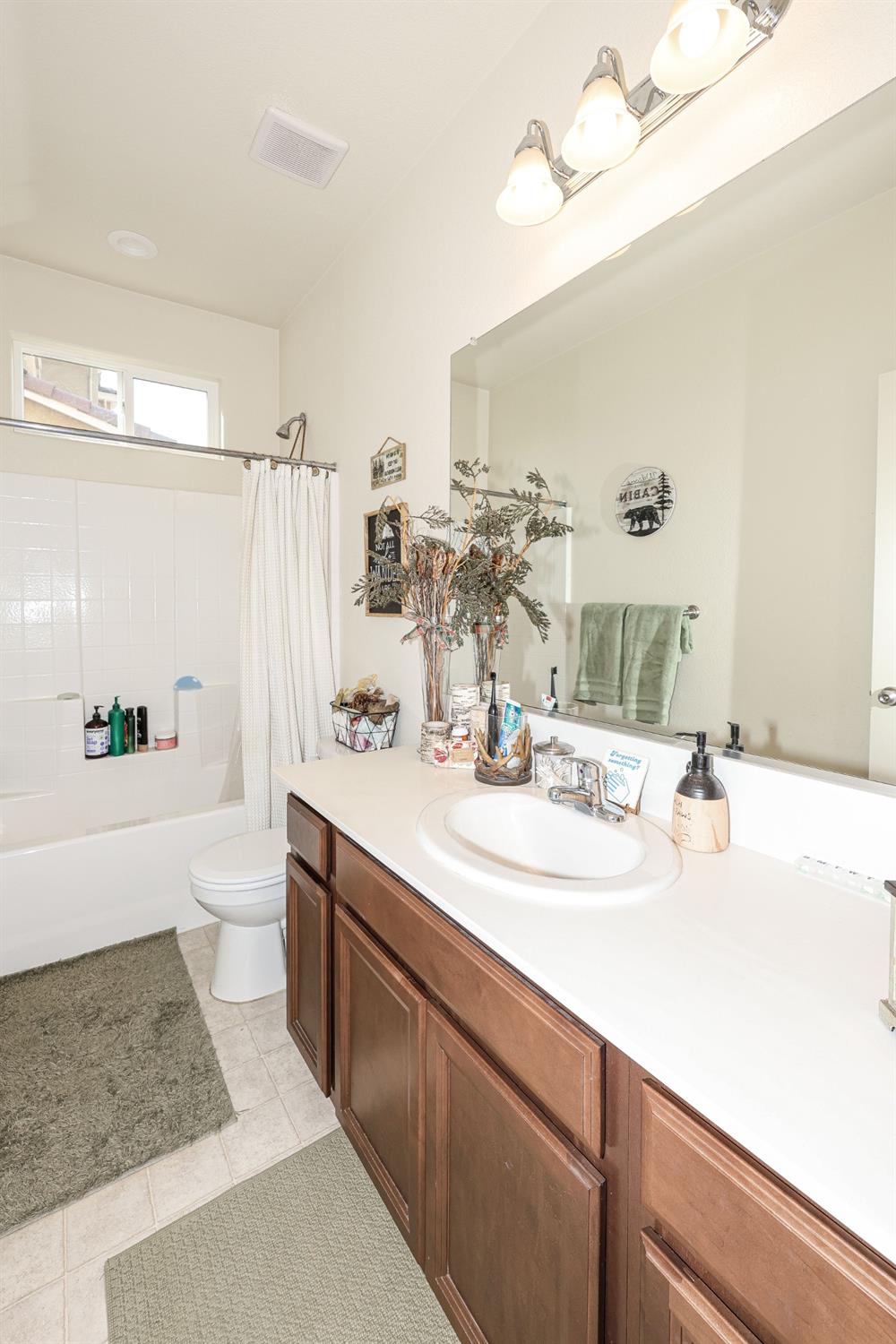 Detail Gallery Image 24 of 41 For 4416 Lindsey Ln, Merced,  CA 95348 - 3 Beds | 2 Baths