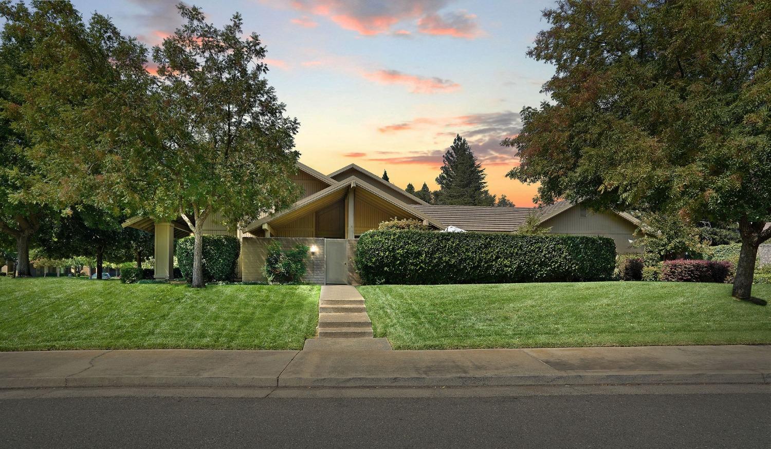 Photo of 11669 Gold Country Blvd in Gold River, CA