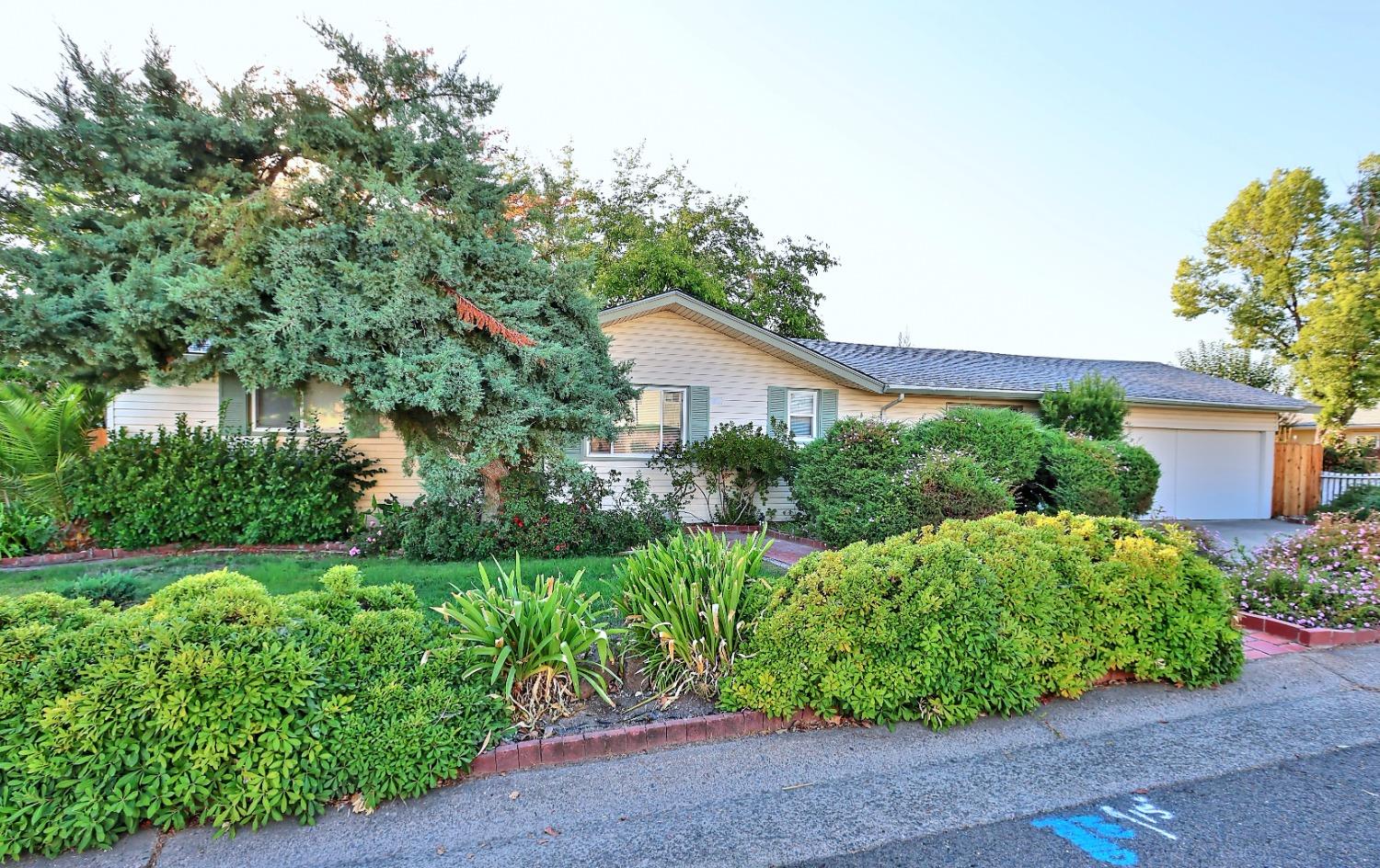 Photo of 4627 Plantation Dr in Fair Oaks, CA