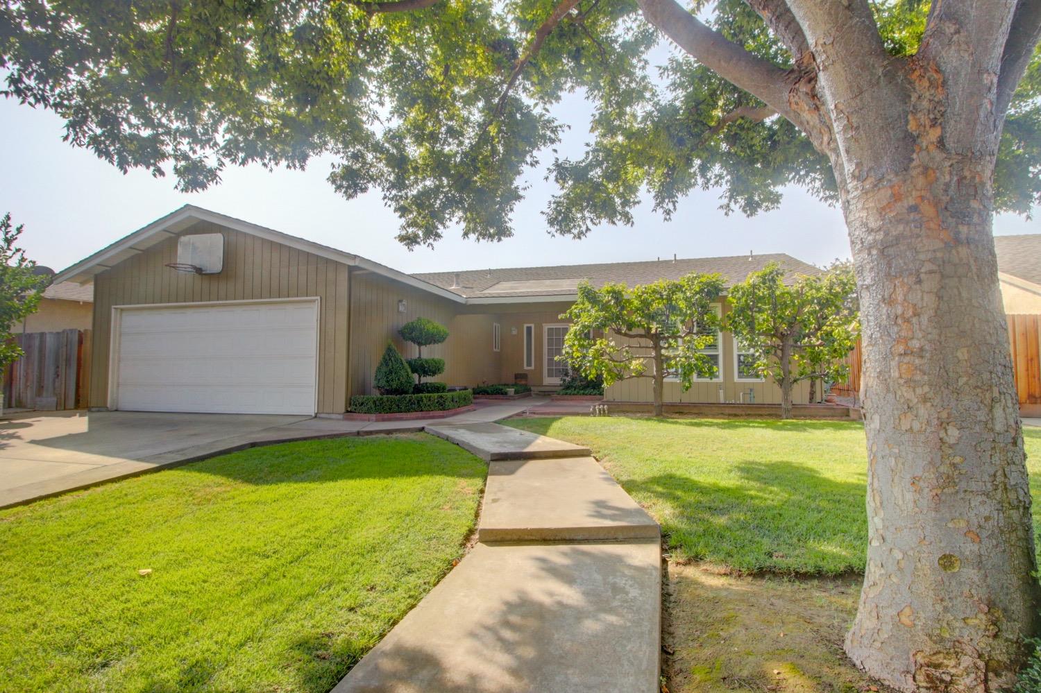 Photo of 3408 Winchester Ct in Modesto, CA