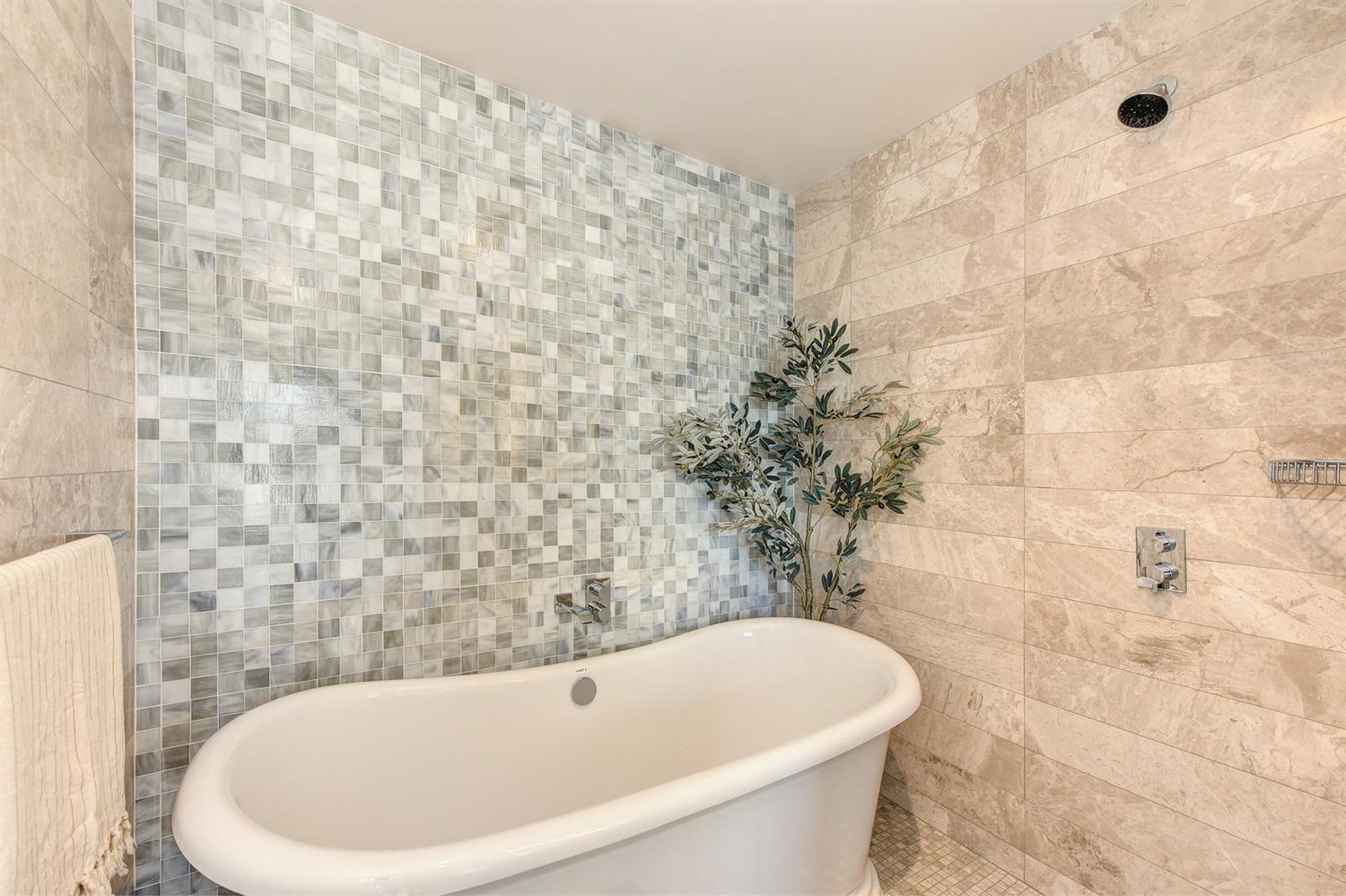 Detail Gallery Image 48 of 92 For 500 J St #1501,  Sacramento,  CA 95814 - 2 Beds | 2/1 Baths