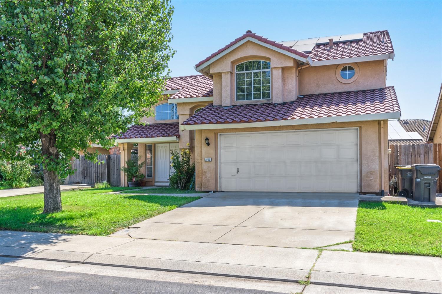Photo of 3753 Steve Lillie Cir in Stockton, CA