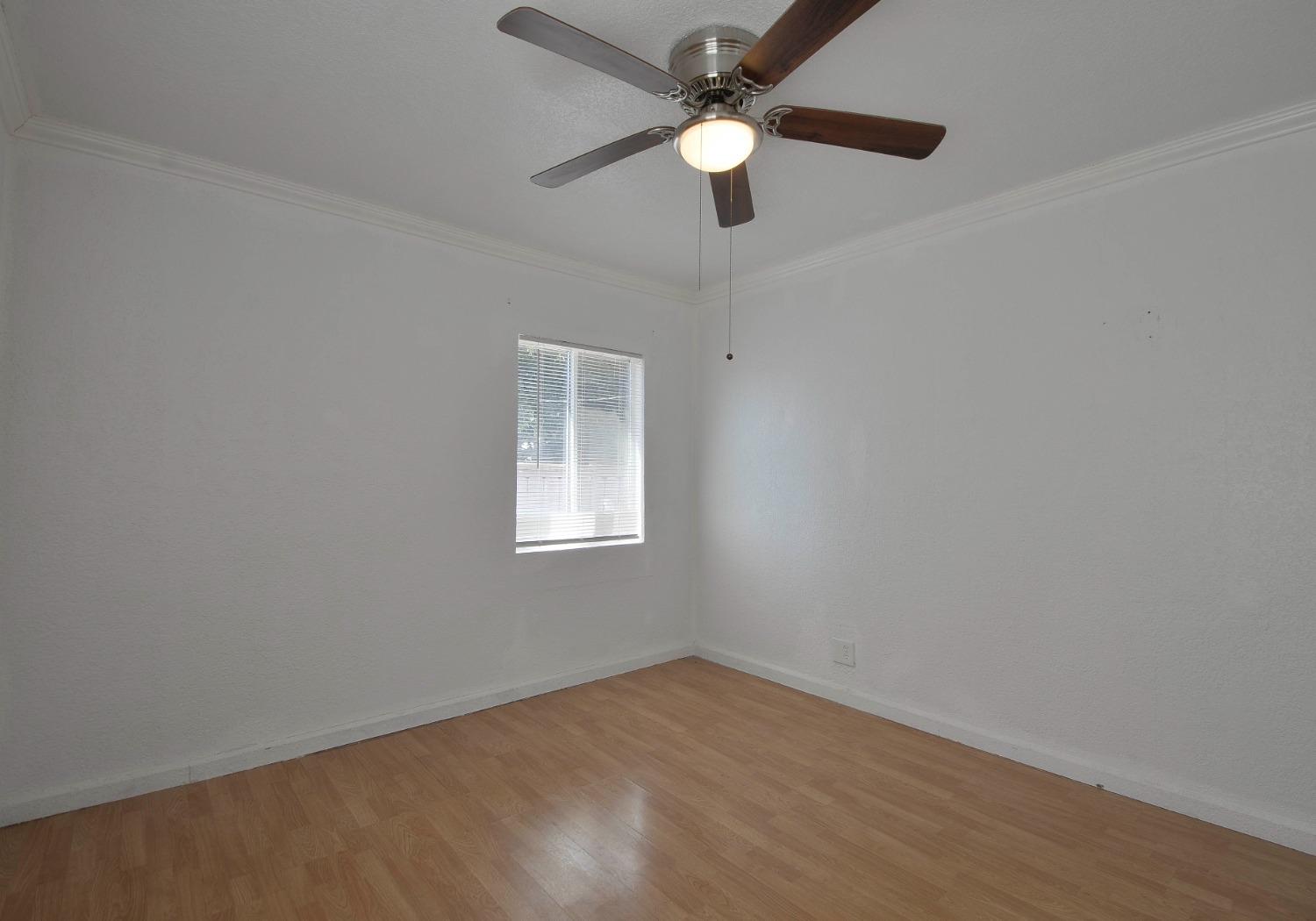 Detail Gallery Image 26 of 34 For 1221 Center Ln, Los Banos,  CA 93635 - 2 Beds | 1 Baths