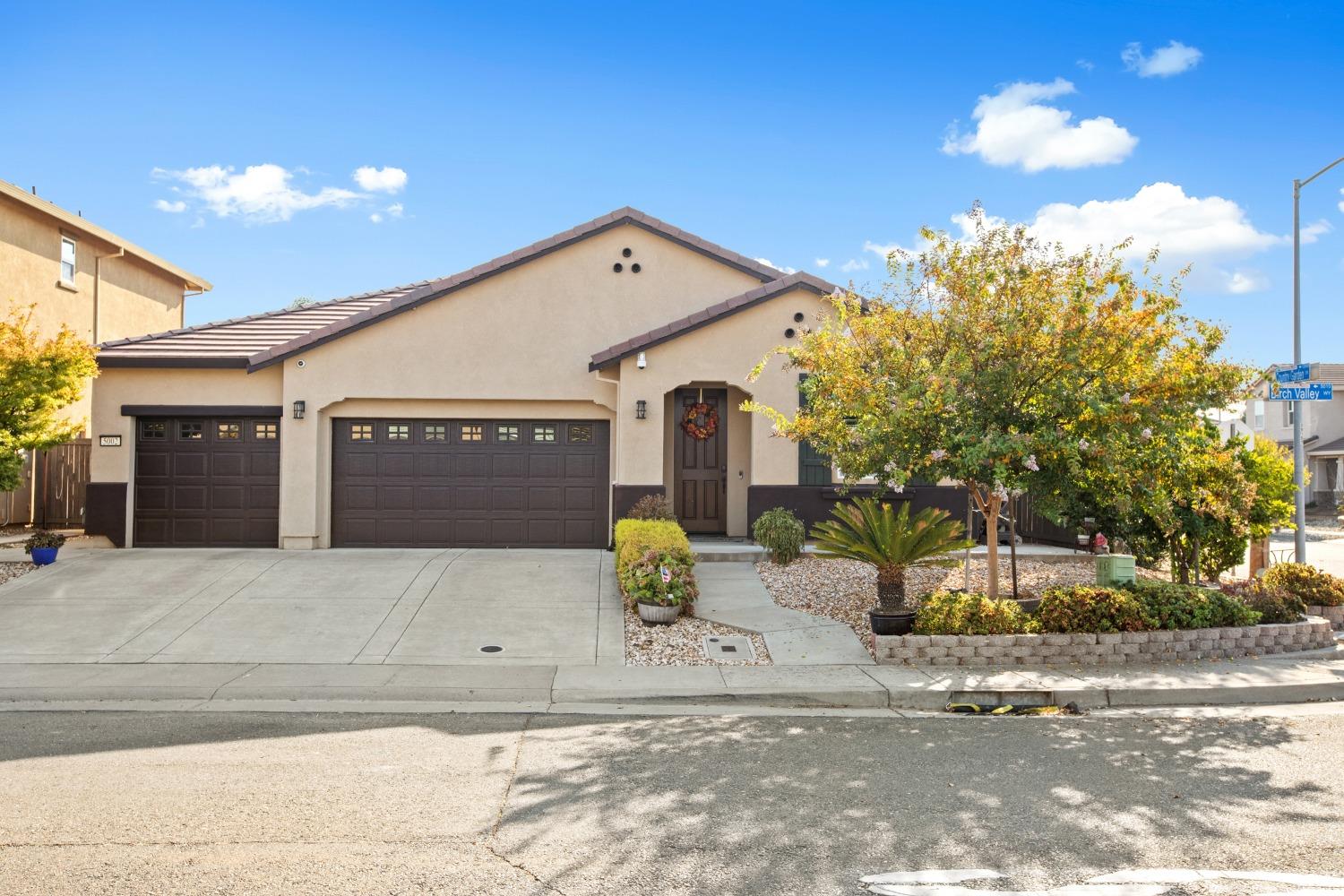 Photo of 5002 Birch Valley Wy in Rancho Cordova, CA