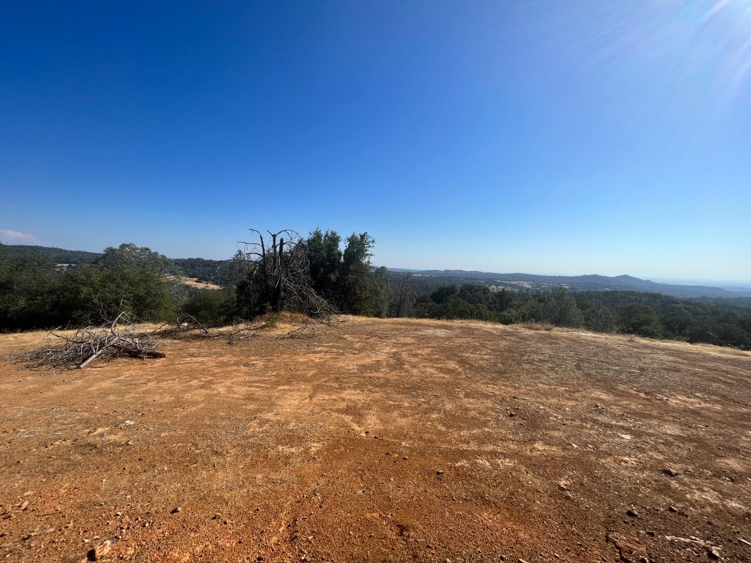 Photo of 15468 Summit Wy in Grass Valley, CA