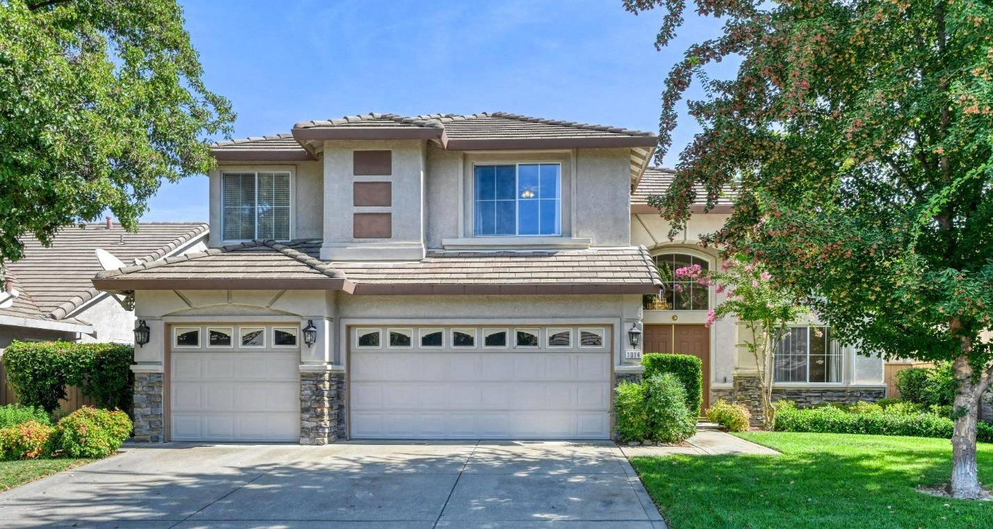 Photo of 1014 Houston Cir in Folsom, CA