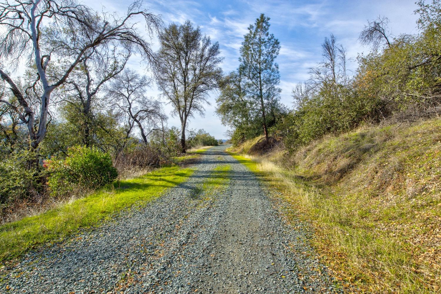 Upton Road, Somerset, California image 9