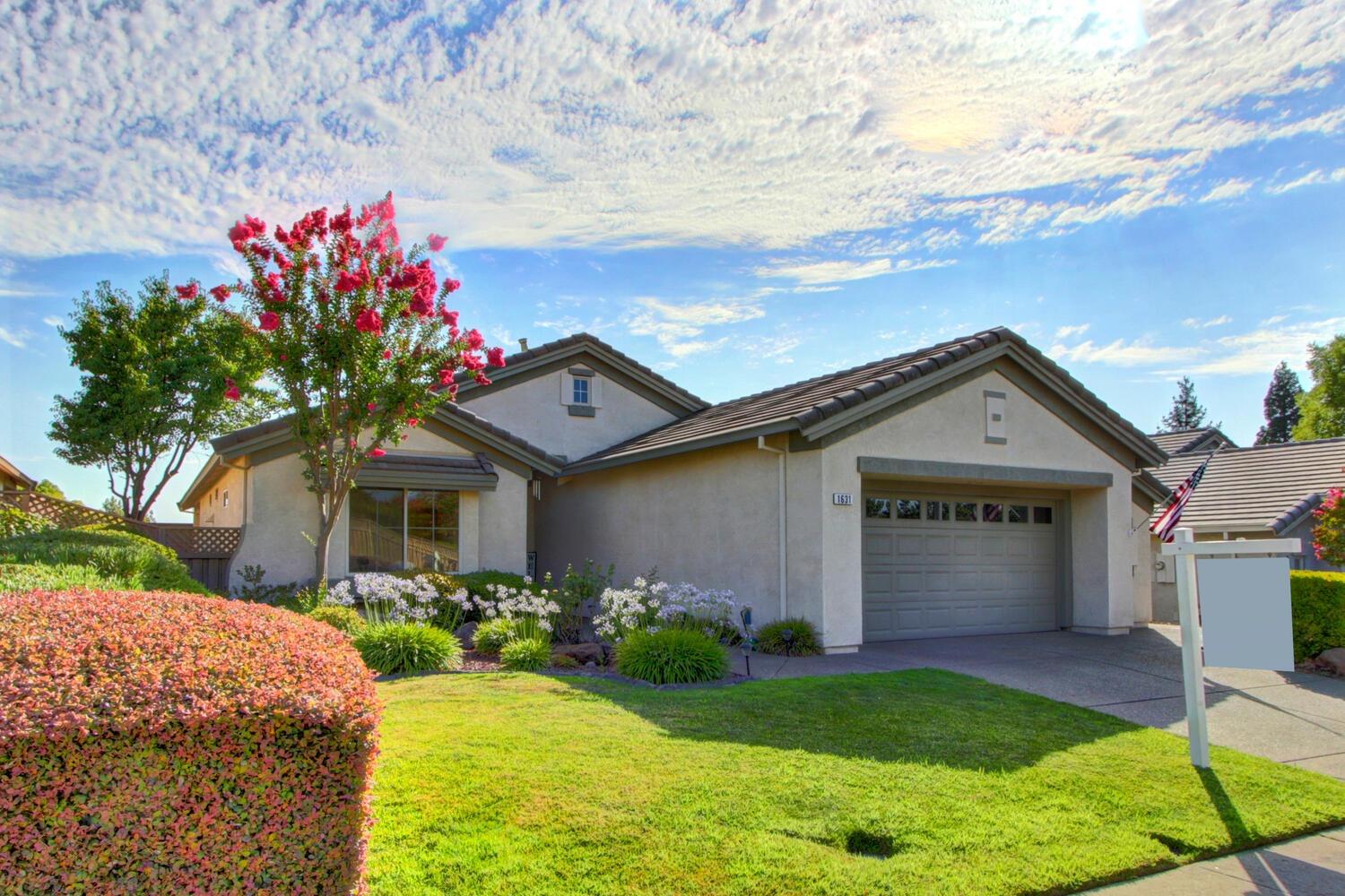 Photo of 1631 Hackberry Ln in Lincoln, CA