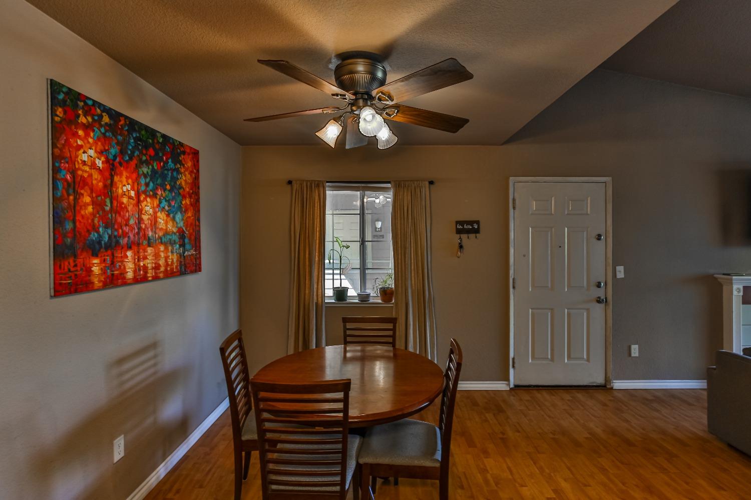Photo #9: 223093846 Listing 