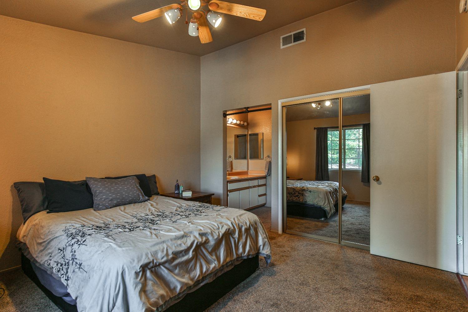 Photo #14: 223093846 Listing: Photo #14