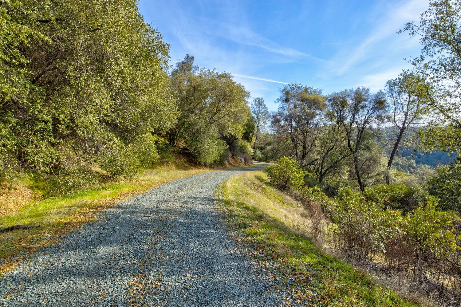 Upton Road, Somerset, California image 8