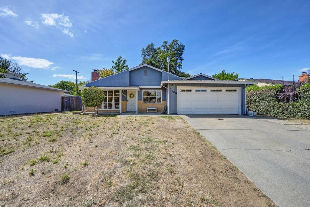 This charming Sacramento home is a must-see gem nestled in the heart of the city. Boasting a modern 