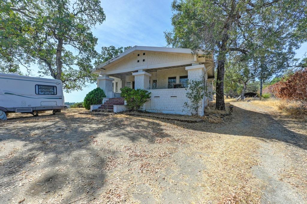 Photo of 8240 Ridge Rd in Newcastle, CA