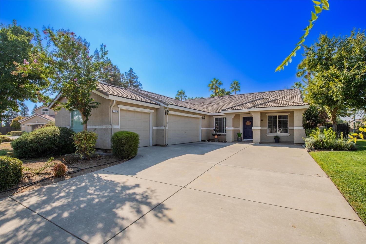 Prairie Dunes Circle, Chowchilla, California image 2