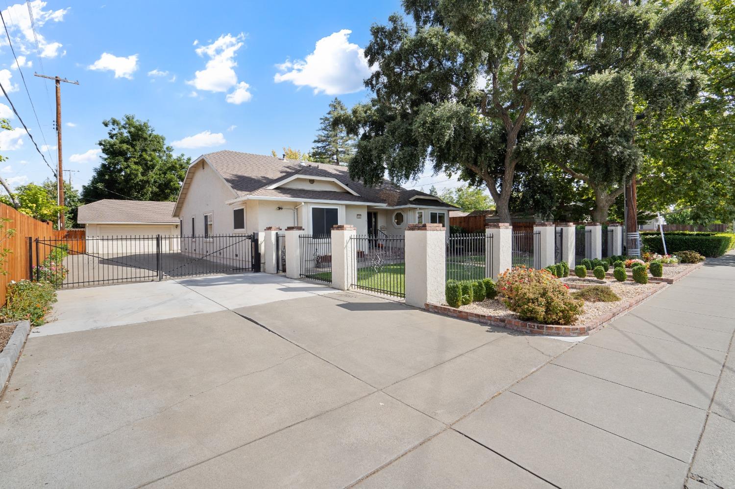 Photo of 5625 M St in Sacramento, CA