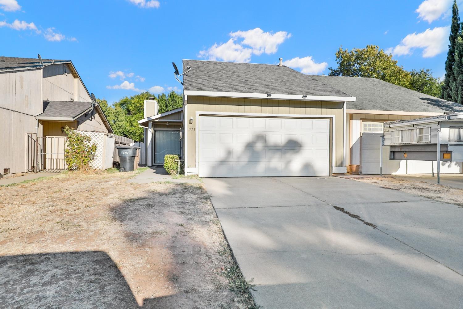 Photo of 275 R St in Lincoln, CA