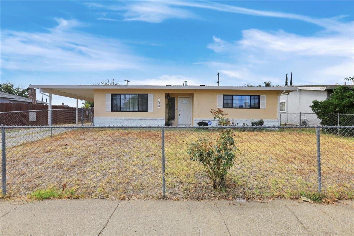 Photo of 1578 Catalpa St in Olivehurst, CA