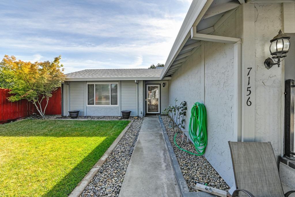 Photo of 7156 Flanders Wy in Sacramento, CA