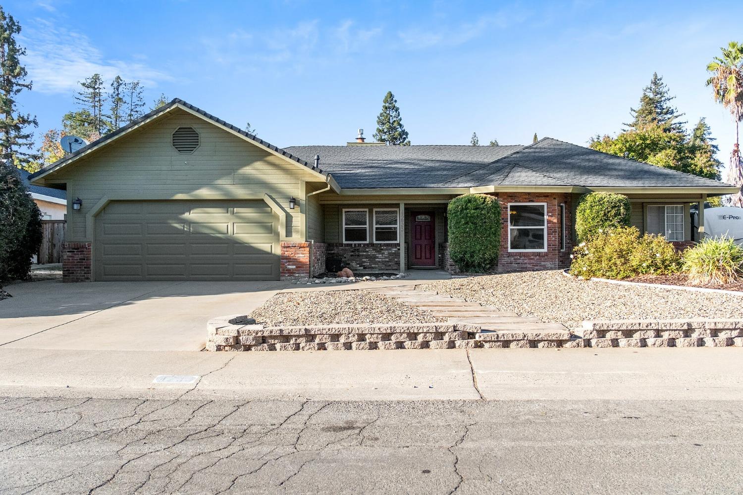 Photo of 4233 Waymar Ct in Carmichael, CA