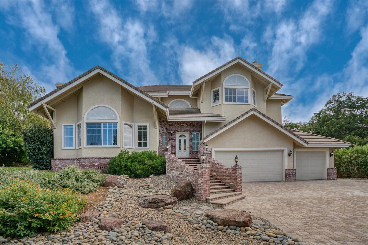 Photo of 6229 Rio Blanco Dr in Rancho Murieta, CA