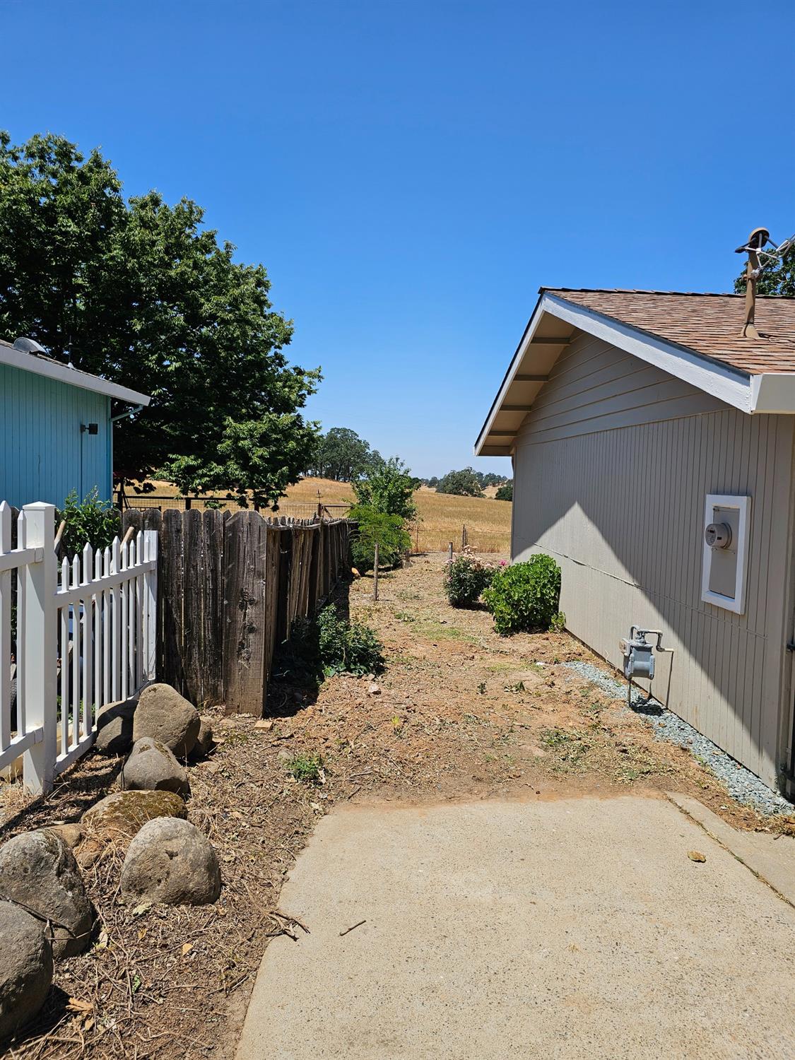 Mariposa Avenue, Jackson, California image 6