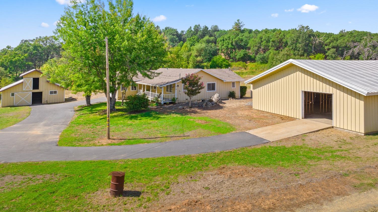 Photo of 14812 Indian Springs Rd in Penn Valley, CA